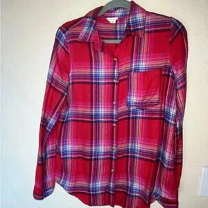 NWOT Womens’s Aéropostale Red/Pink/Blue Plaid flannel button down top  SIZE M